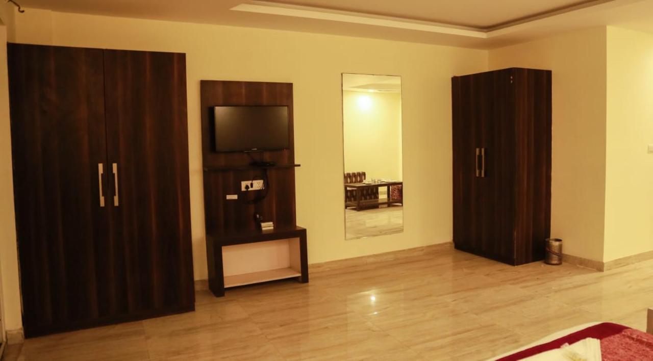 Basoya Farm 2Bhk Villla With Pool - 10 Min Away From Chattarpur Faridabad Eksteriør bilde